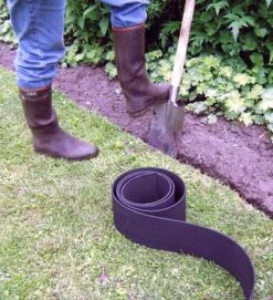 Front Page -Outdoor Garden Care 3mm edging 7 resize 27497 te9p 01.1521137942